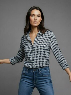 J.Crew 100% Silk Owl Novelty Print Button-Down Blouse Navy Size 00 Quiet Luxury